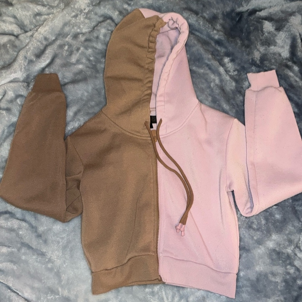 Cropped hoodie